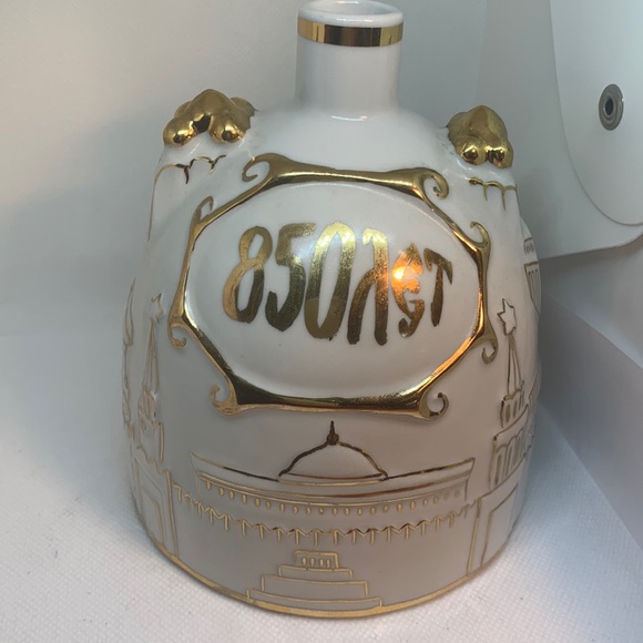 GARDNER Russian Porcelain Decanter Hand Made - Picture 3 of 12